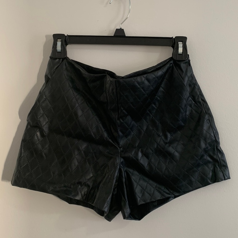Brand: Forever 21 Size: Small Color: Black